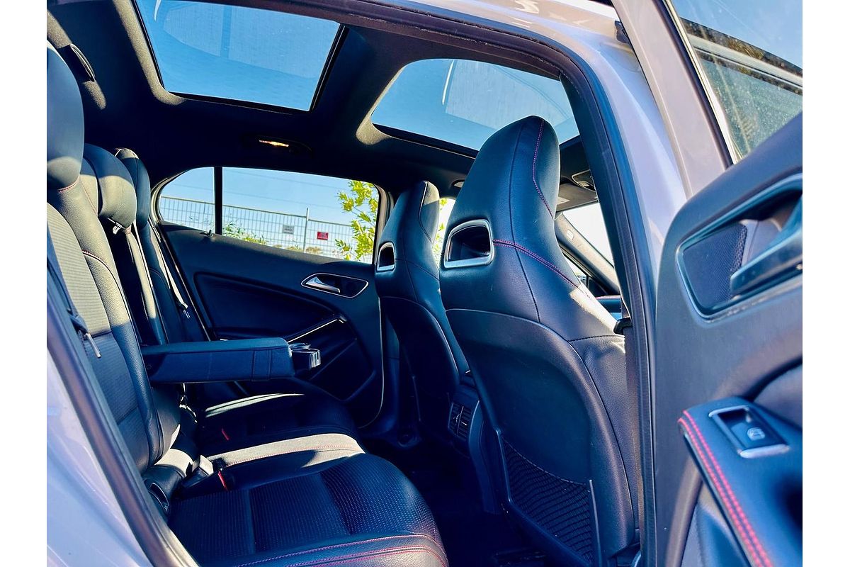 2014 Mercedes-Benz GLA-Class GLA200 CDI X156