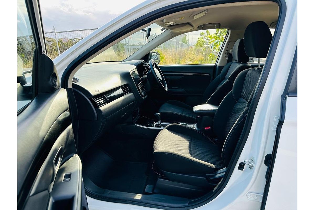 2018 Mitsubishi Outlander ES ZL