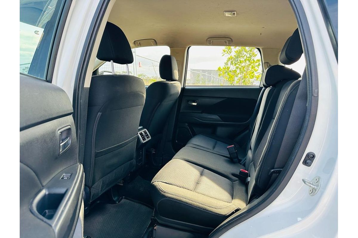 2018 Mitsubishi Outlander ES ZL