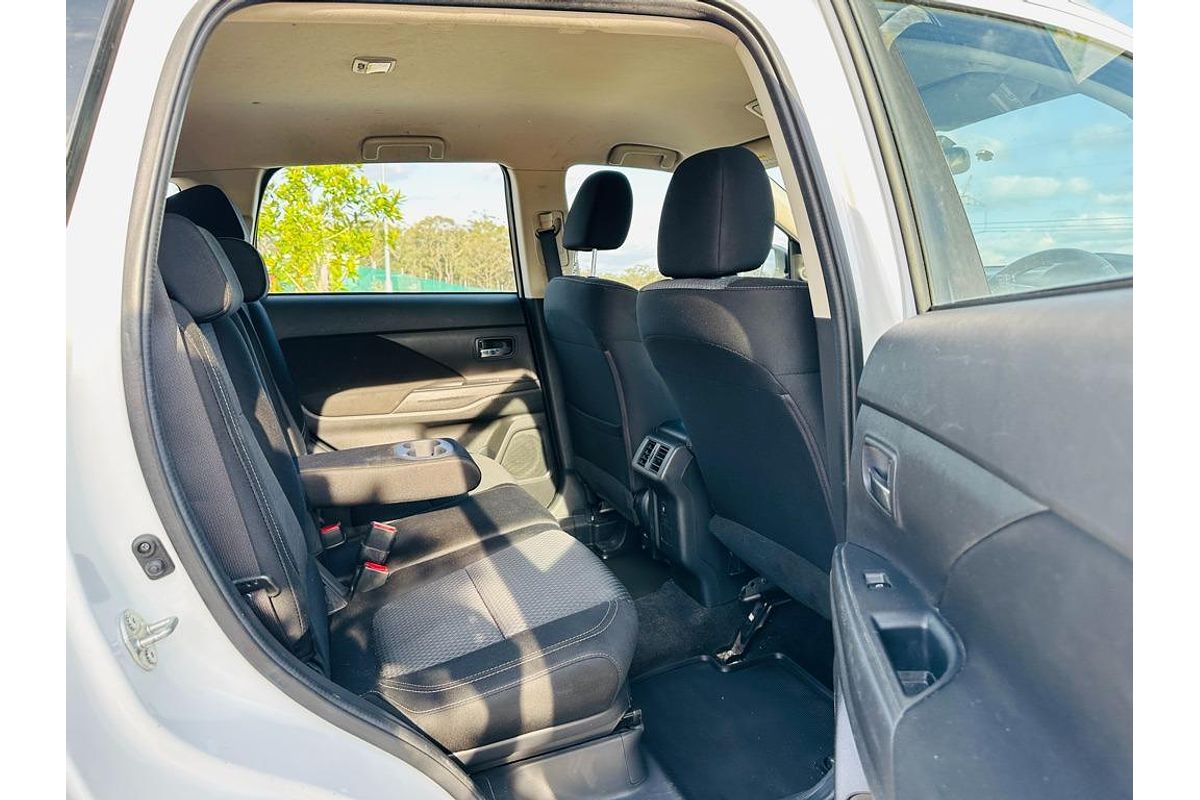 2018 Mitsubishi Outlander ES ZL
