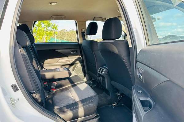 2018 Mitsubishi Outlander ES ZL