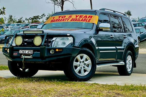 2013 Mitsubishi Pajero GLX NW