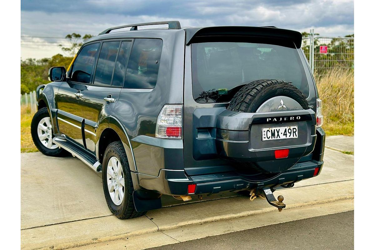 2013 Mitsubishi Pajero GLX NW