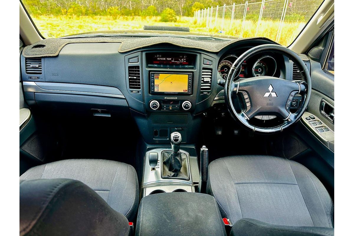 2013 Mitsubishi Pajero GLX NW