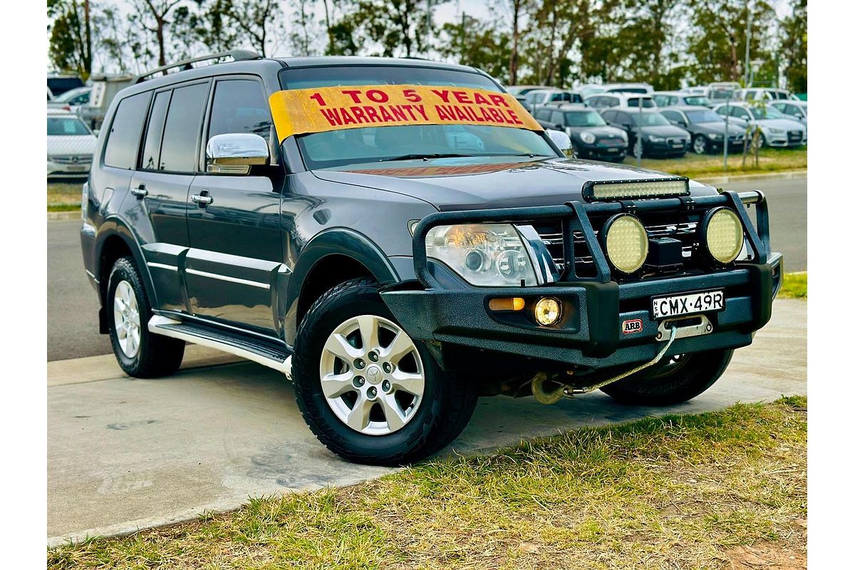 2013 Mitsubishi Pajero GLX NW