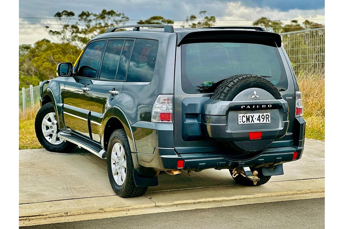 2013 Mitsubishi Pajero GLX NW
