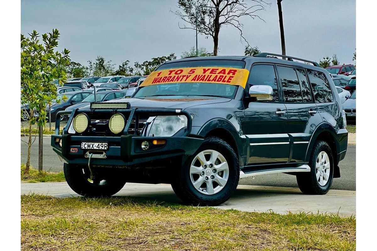 2013 Mitsubishi Pajero GLX NW