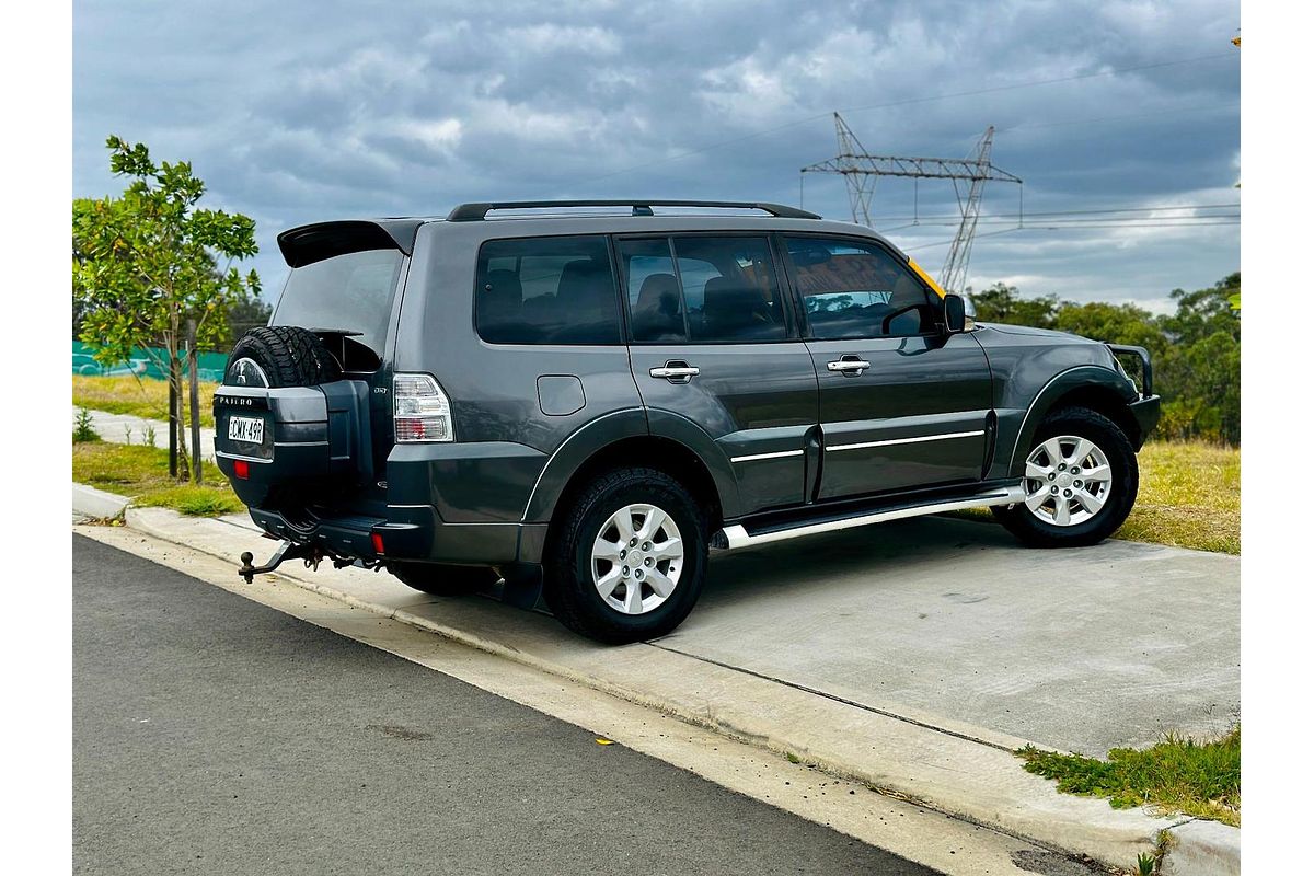 2013 Mitsubishi Pajero GLX NW