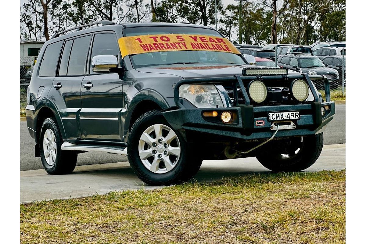 2013 Mitsubishi Pajero GLX NW