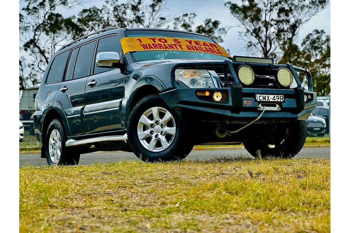 2013 Mitsubishi Pajero GLX NW
