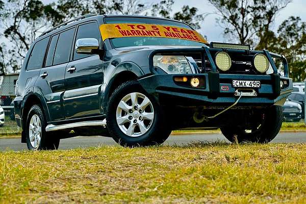 2013 Mitsubishi Pajero GLX NW