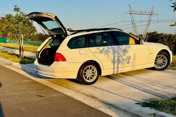 2010 BMW 3 Series 320d Executive E91