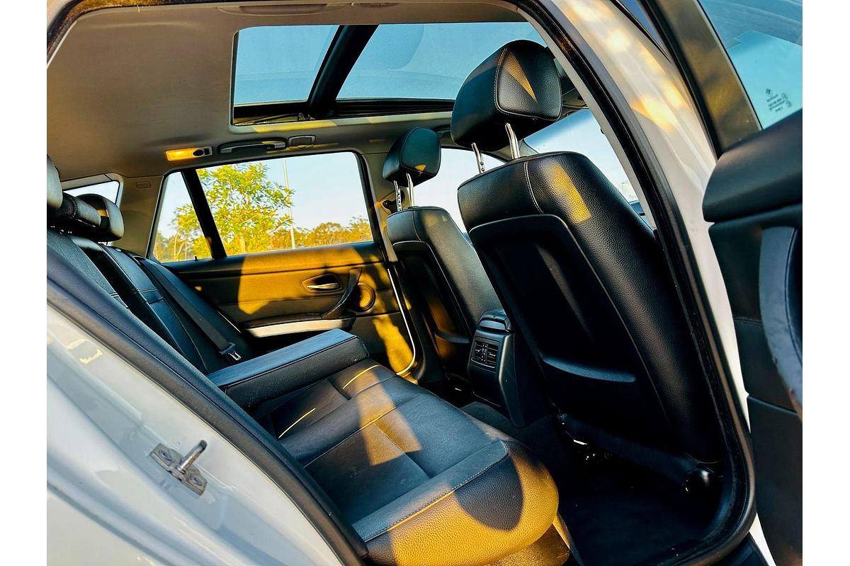 2010 BMW 3 Series 320d Executive E91