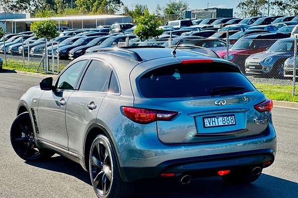 2015 INFINITI QX70 S S51