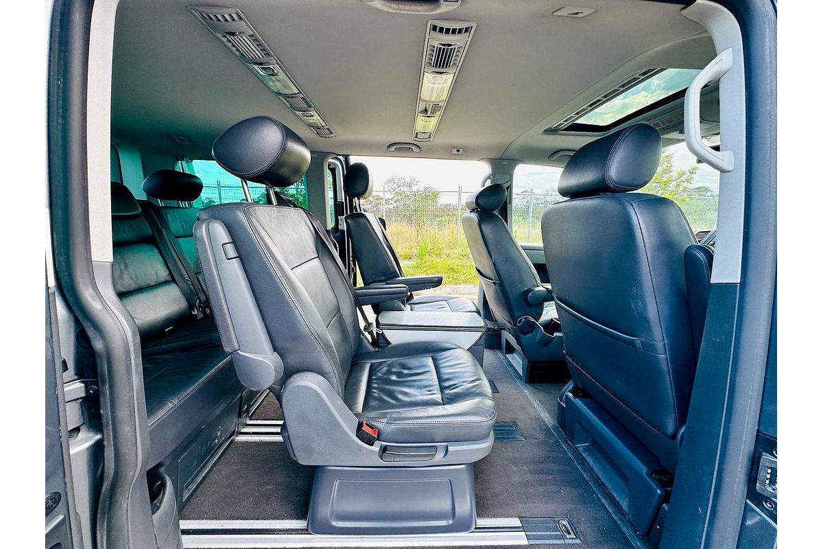 2010 Volkswagen Multivan Highline T5