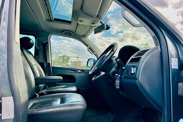 2010 Volkswagen Multivan Highline T5
