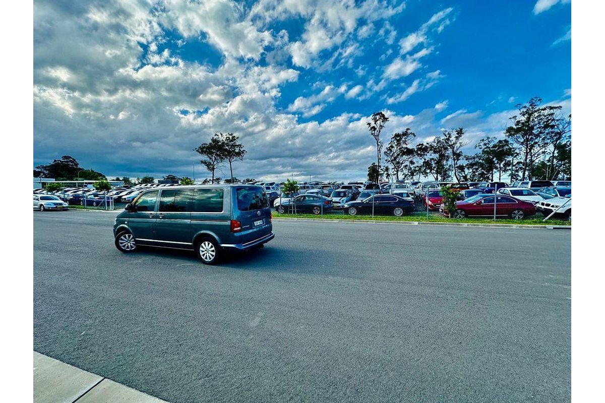 2010 Volkswagen Multivan Highline T5