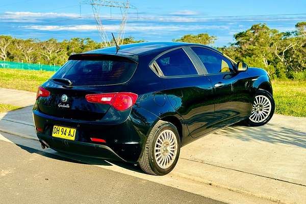 2013 Alfa Romeo Giulietta Progression Series 0