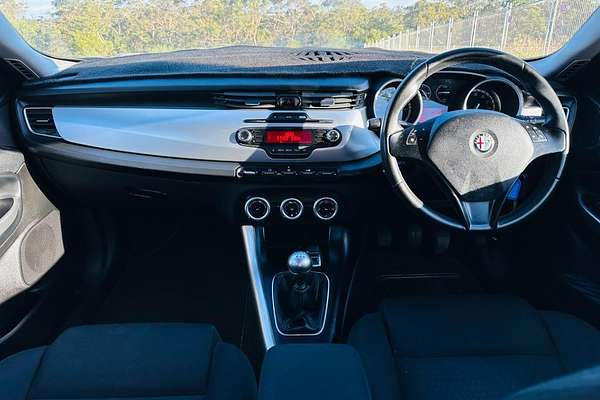 2013 Alfa Romeo Giulietta Progression Series 0