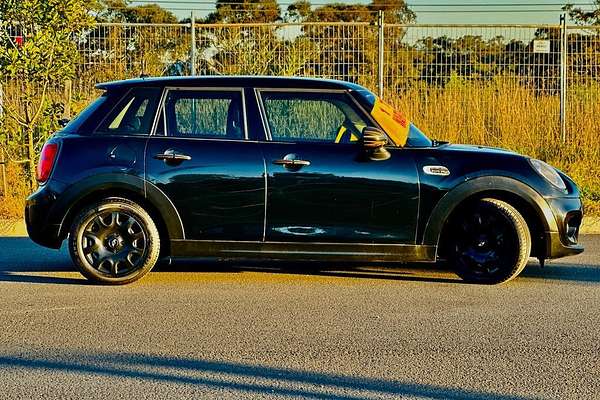 2017 MINI Countryman Cooper F60