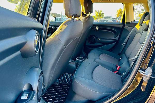 2017 MINI Countryman Cooper F60