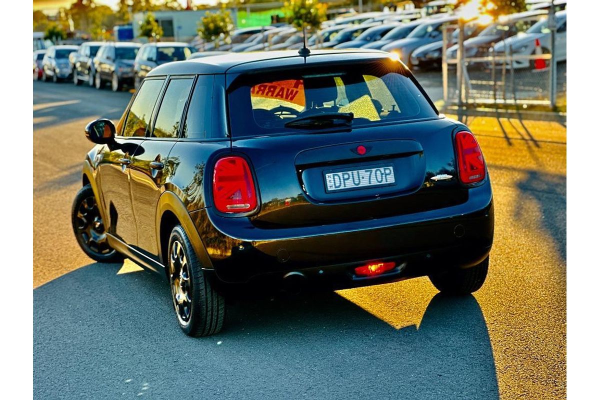 2017 MINI Countryman Cooper F60