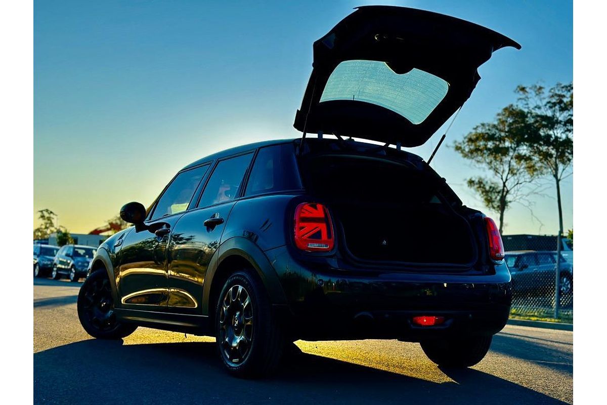 2017 MINI Countryman Cooper F60