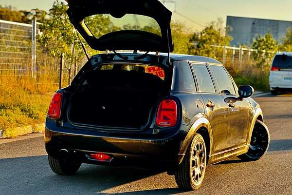 2017 MINI Countryman Cooper F60