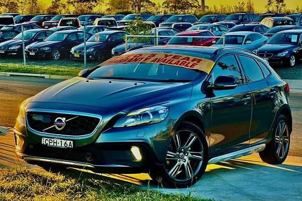 2013 Volvo V40 T5 R-Design