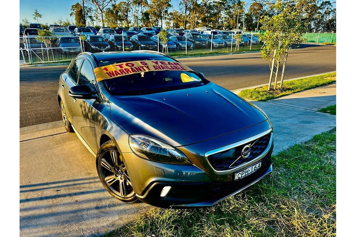 2013 Volvo V40 T5 R-Design