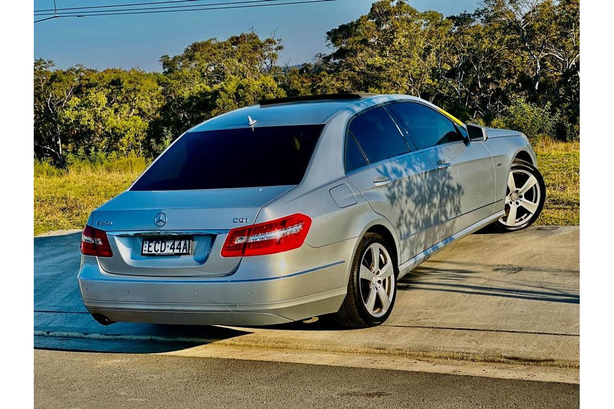 2009 Mercedes-Benz E-Class E250 CGI Avantgarde W212