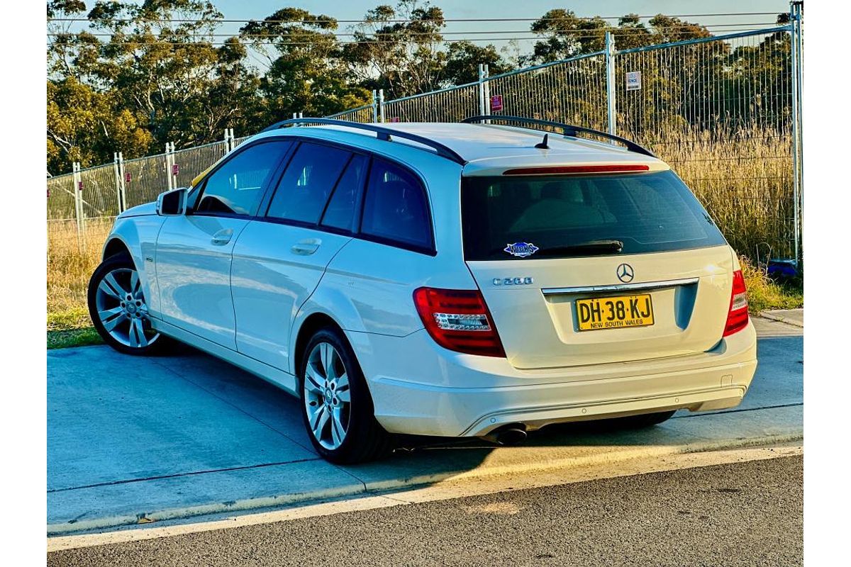2012 Mercedes-Benz C-Class C200 BlueEFFICIENCY Elegance W204