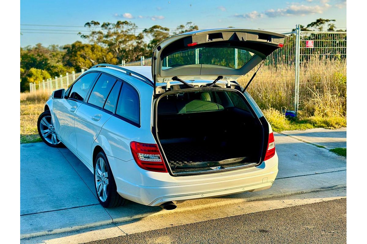 2012 Mercedes-Benz C-Class C200 BlueEFFICIENCY Elegance W204