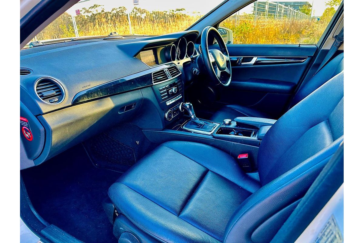 2012 Mercedes-Benz C-Class C200 BlueEFFICIENCY Elegance W204