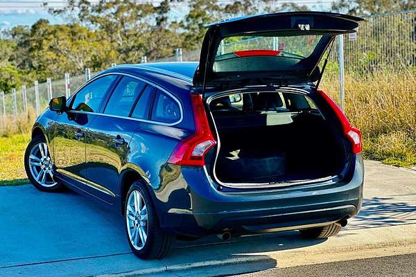 2013 Volvo V60 T4 Teknik