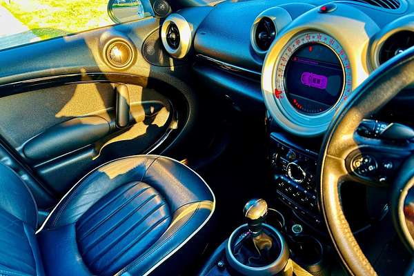 2011 MINI Countryman Cooper R60