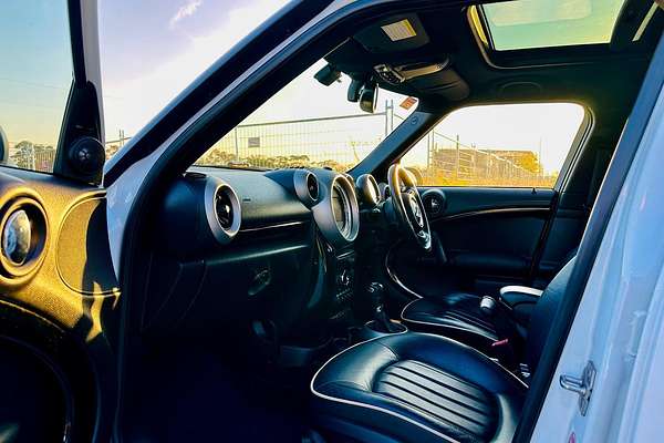 2011 MINI Countryman Cooper R60