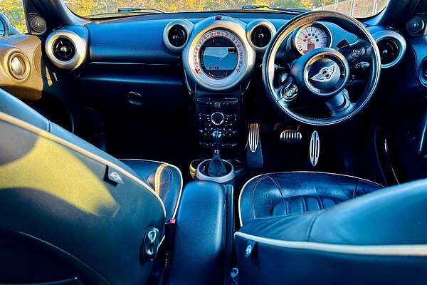 2011 MINI Countryman Cooper R60