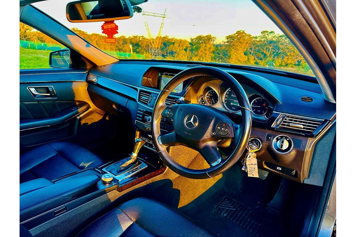 2011 Mercedes-Benz E-Class E250 CDI BlueEFFICIENCY Avantgarde W212