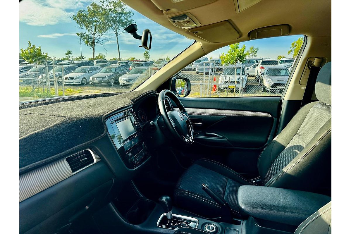 2016 Mitsubishi Outlander LS ZK