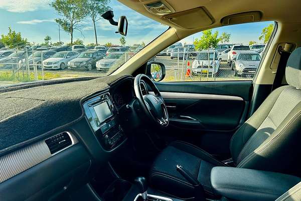 2016 Mitsubishi Outlander LS ZK