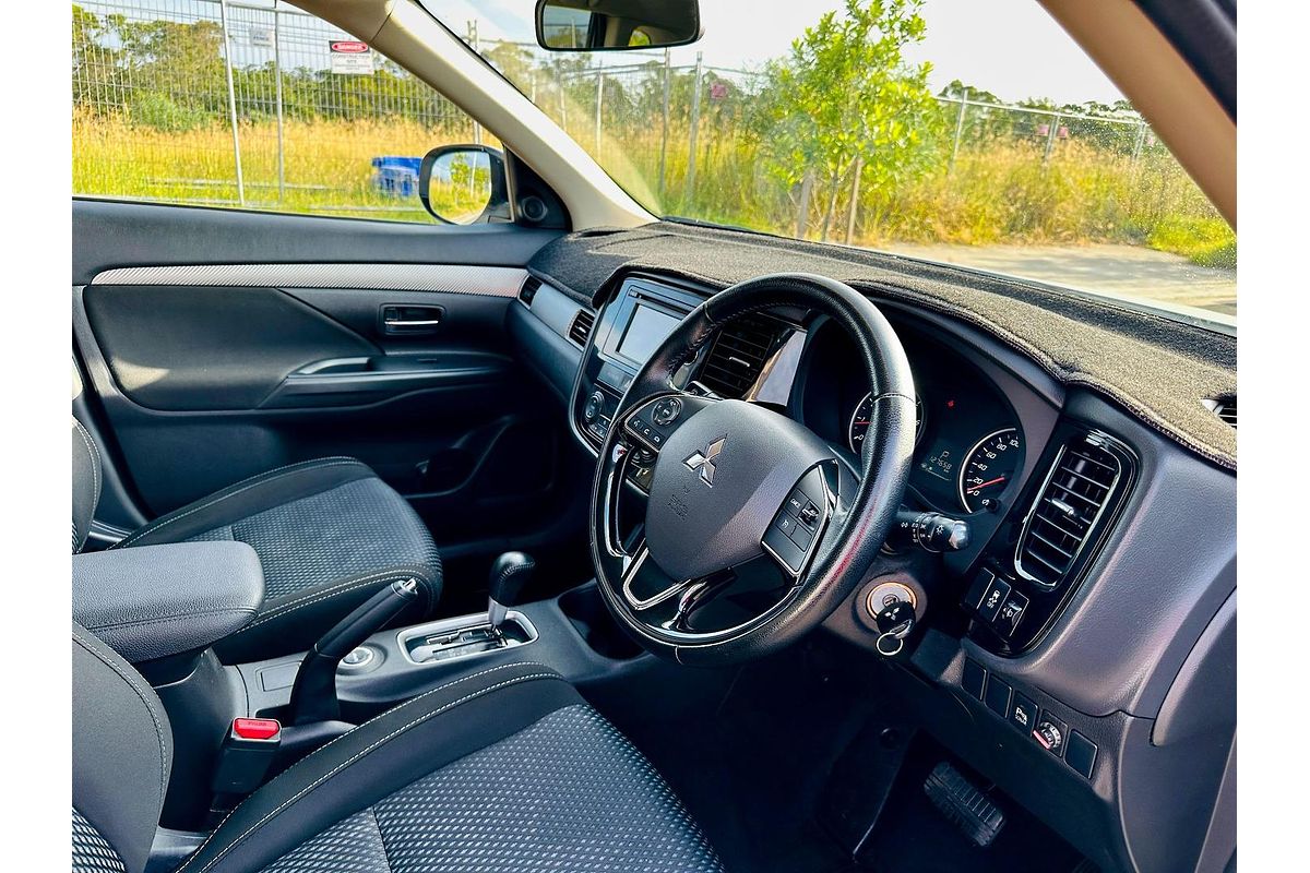 2016 Mitsubishi Outlander LS ZK