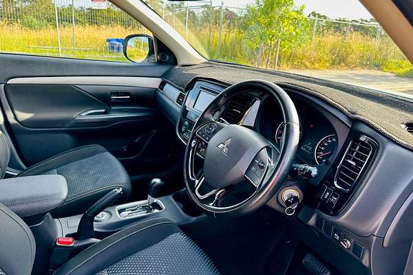 2016 Mitsubishi Outlander LS ZK