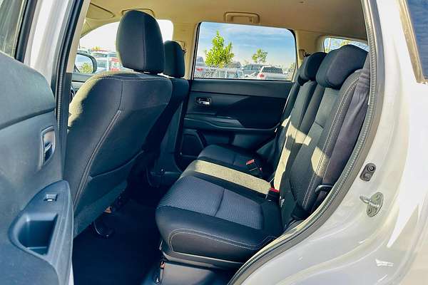 2016 Mitsubishi Outlander LS ZK