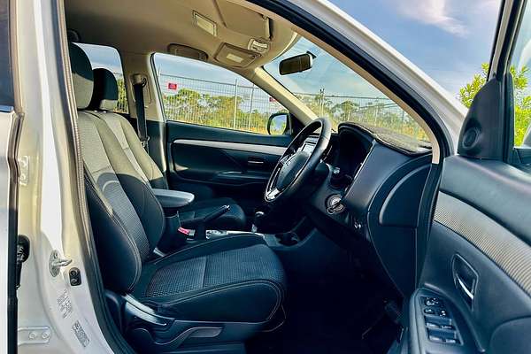 2016 Mitsubishi Outlander LS ZK