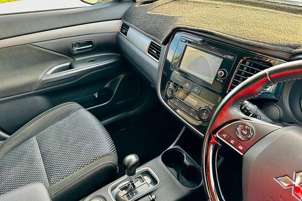 2016 Mitsubishi Outlander LS ZK