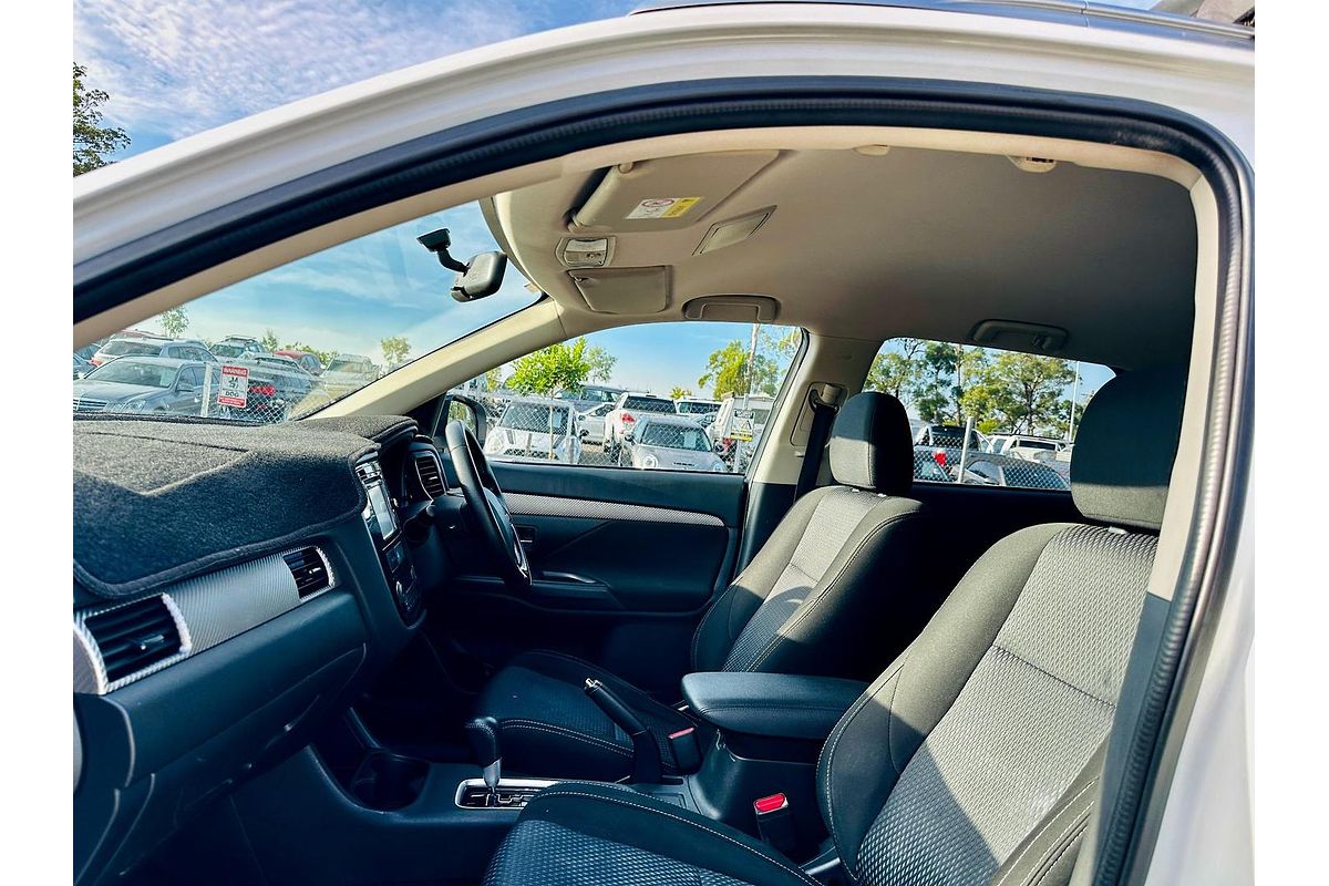 2016 Mitsubishi Outlander LS ZK