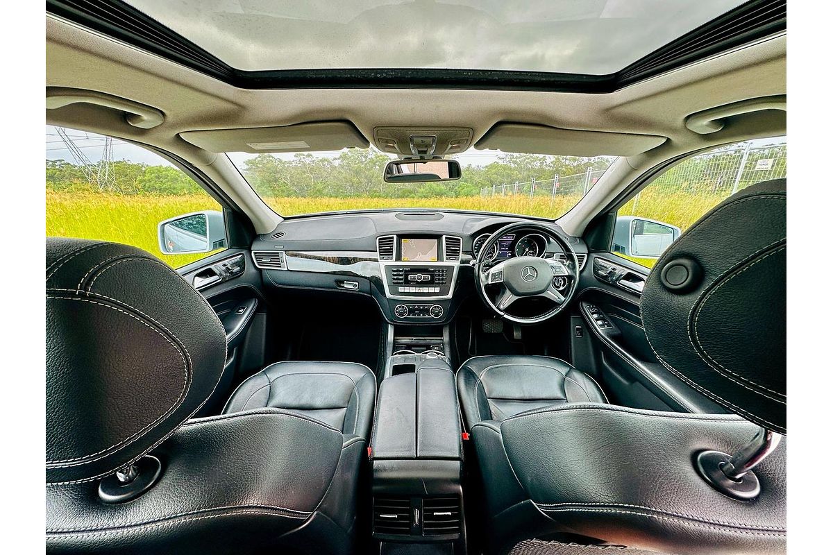 2012 Mercedes-Benz M-Class ML350 BlueTEC W166