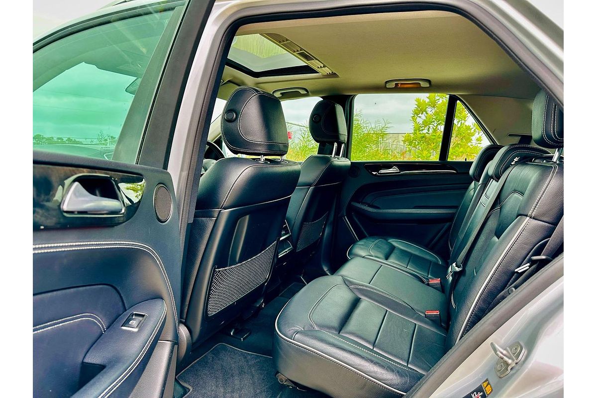 2012 Mercedes-Benz M-Class ML350 BlueTEC W166
