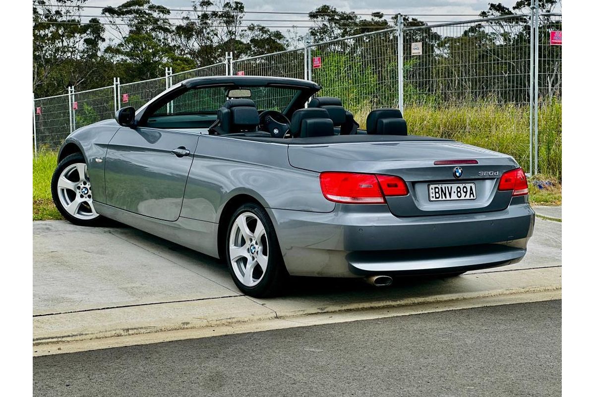 2010 BMW 3 Series 320d E93